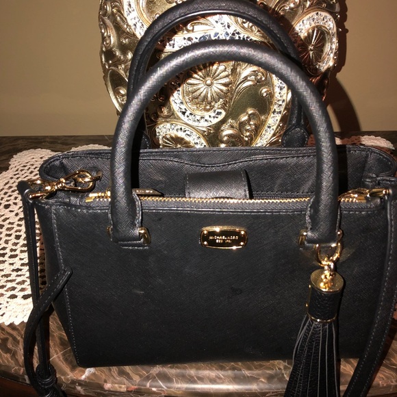 Authentic Black Saffiano Michael Kors Bag - Picture 4 of 4